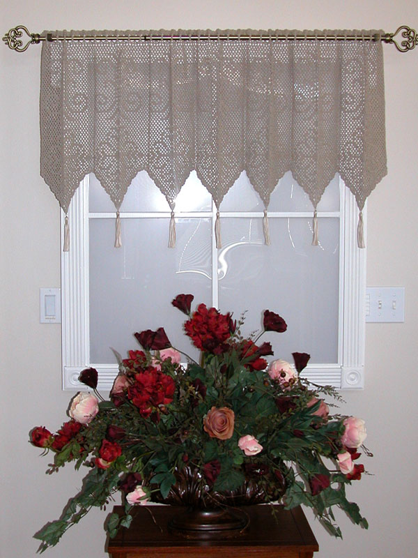 Diamond Medallion Valance